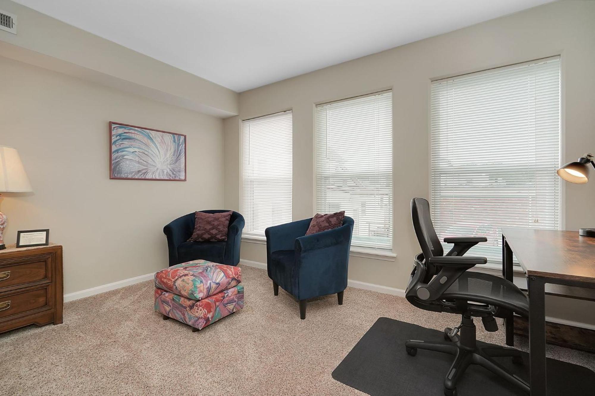 Lux Townhouse, Walk To All, Sleeps 6 Adults Louisville Luaran gambar