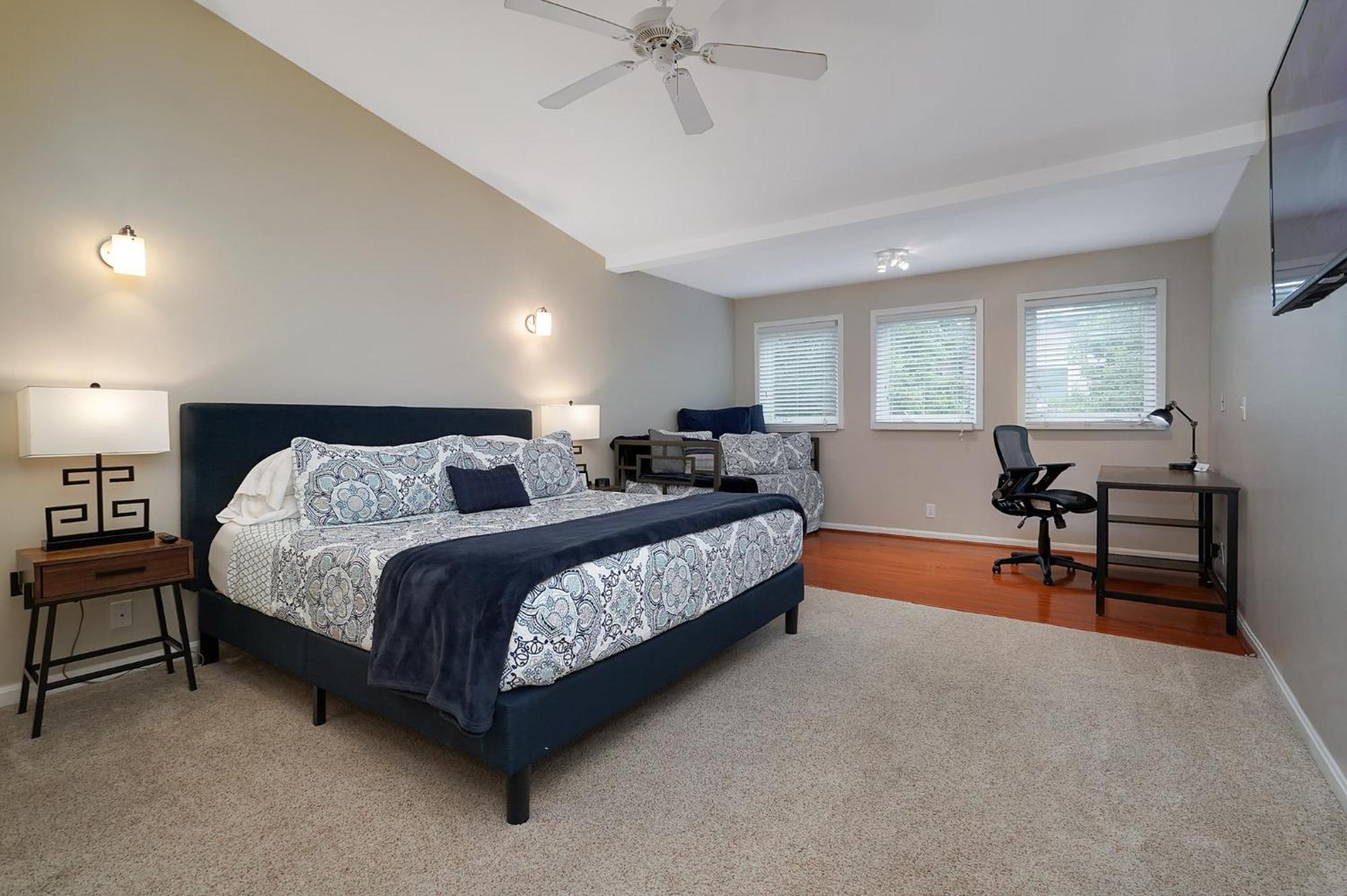 Lux Townhouse, Walk To All, Sleeps 6 Adults Louisville Luaran gambar